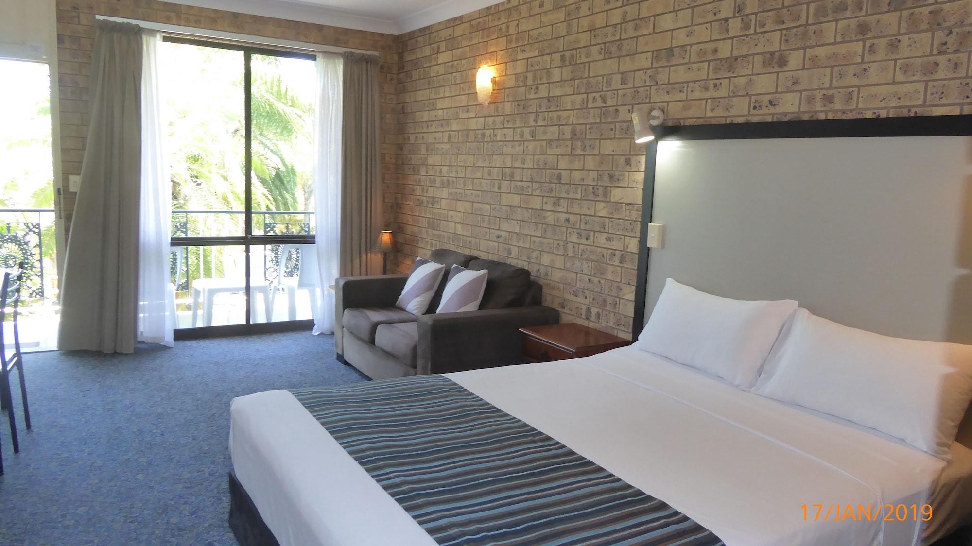 Tower Court Motel - Adults Only Haven Hervey Bay Exterior foto