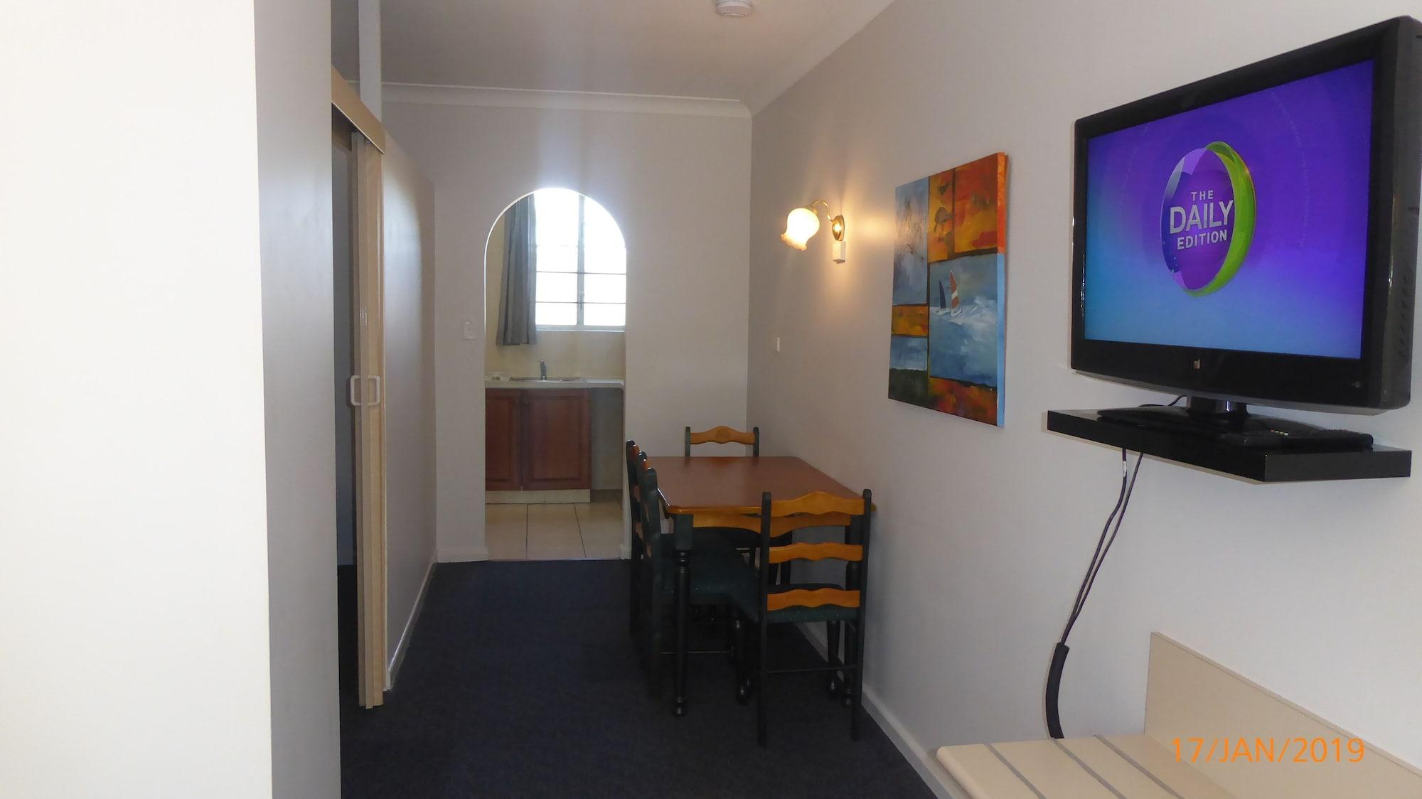 Tower Court Motel - Adults Only Haven Hervey Bay Exterior foto