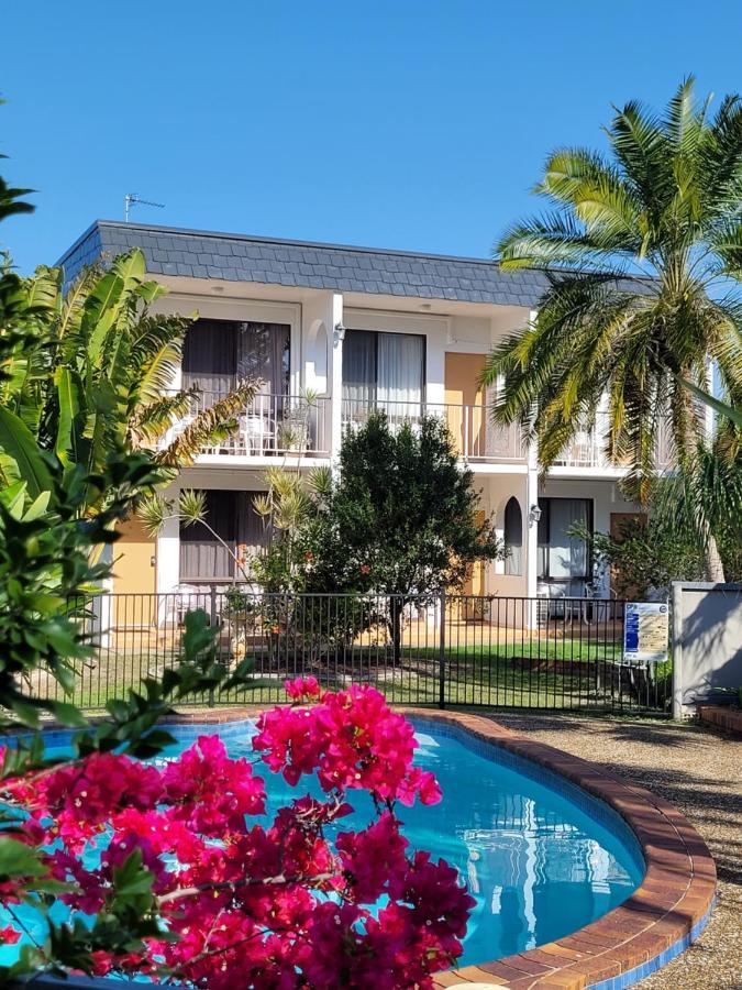 Tower Court Motel - Adults Only Haven Hervey Bay Exterior foto