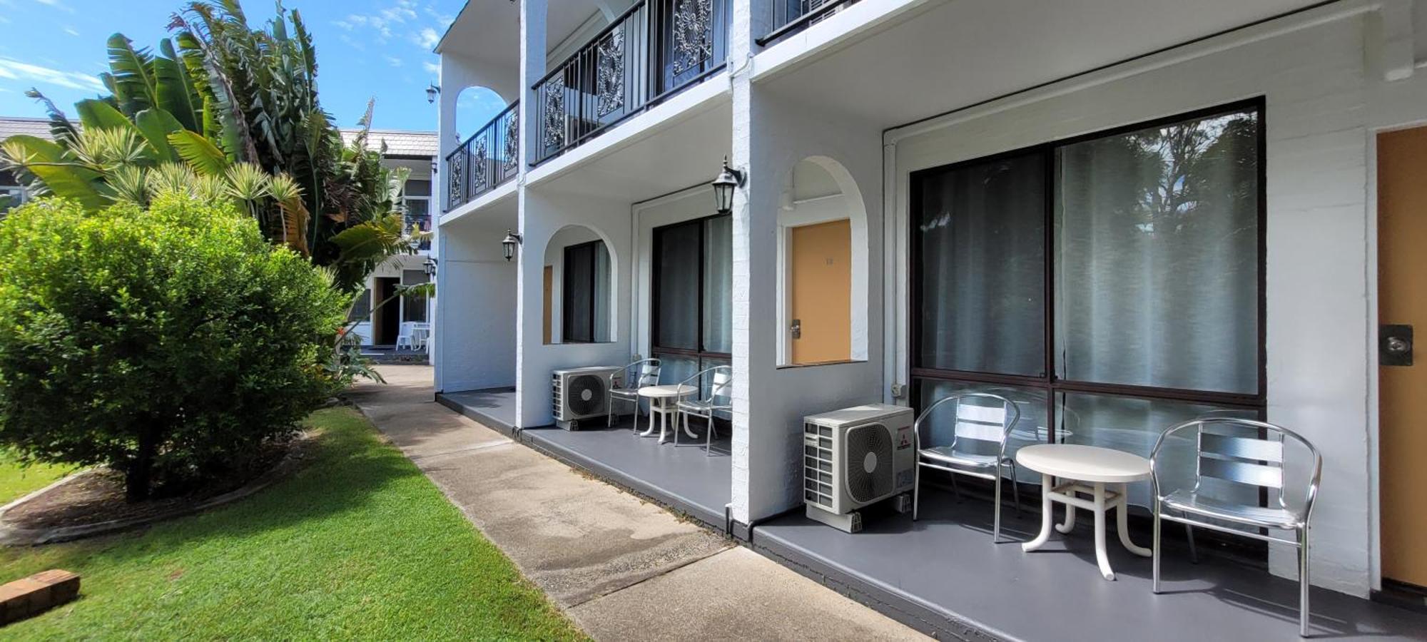 Tower Court Motel - Adults Only Haven Hervey Bay Exterior foto